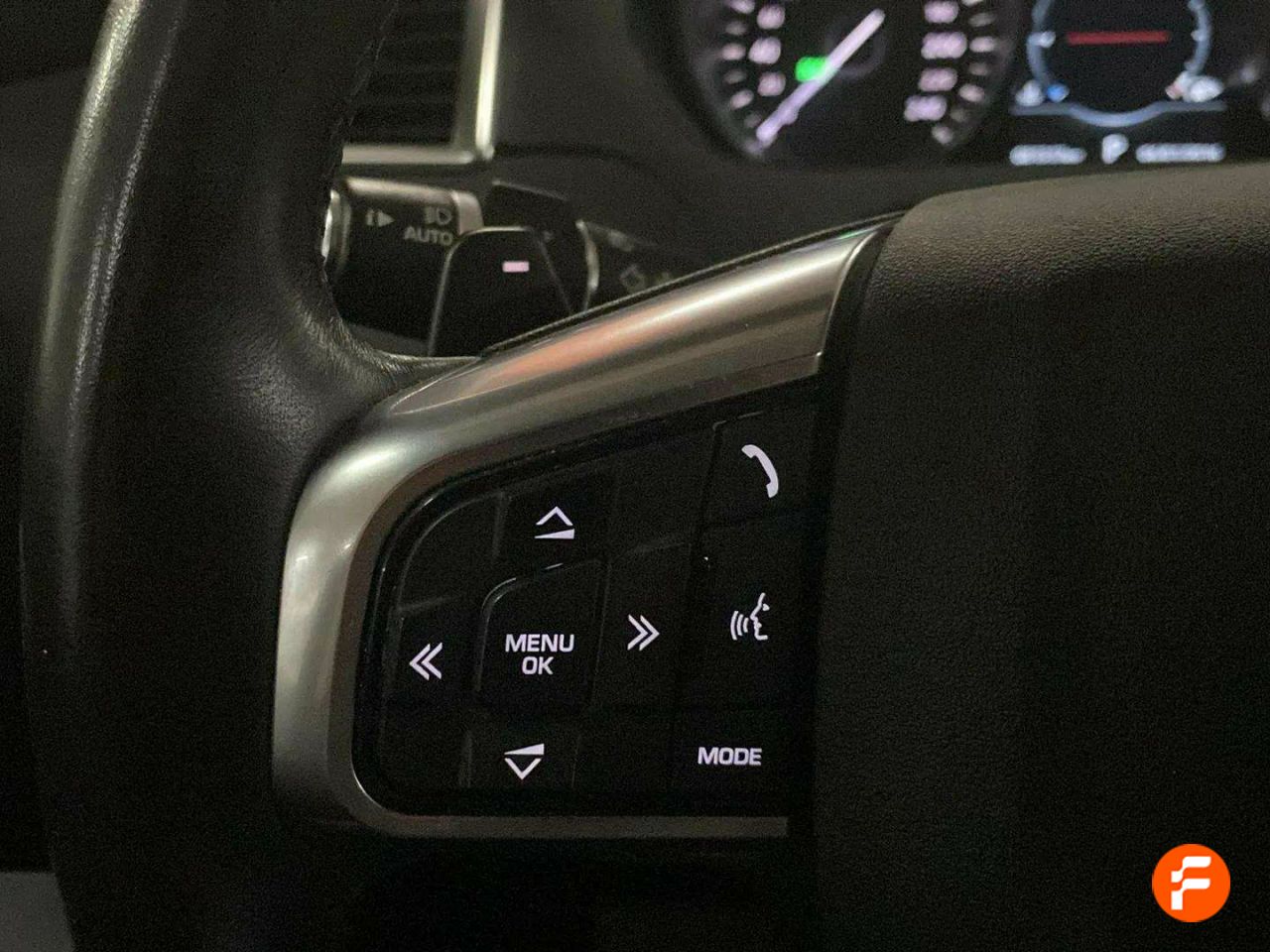 Foto Land-Rover Discovery Sport 17