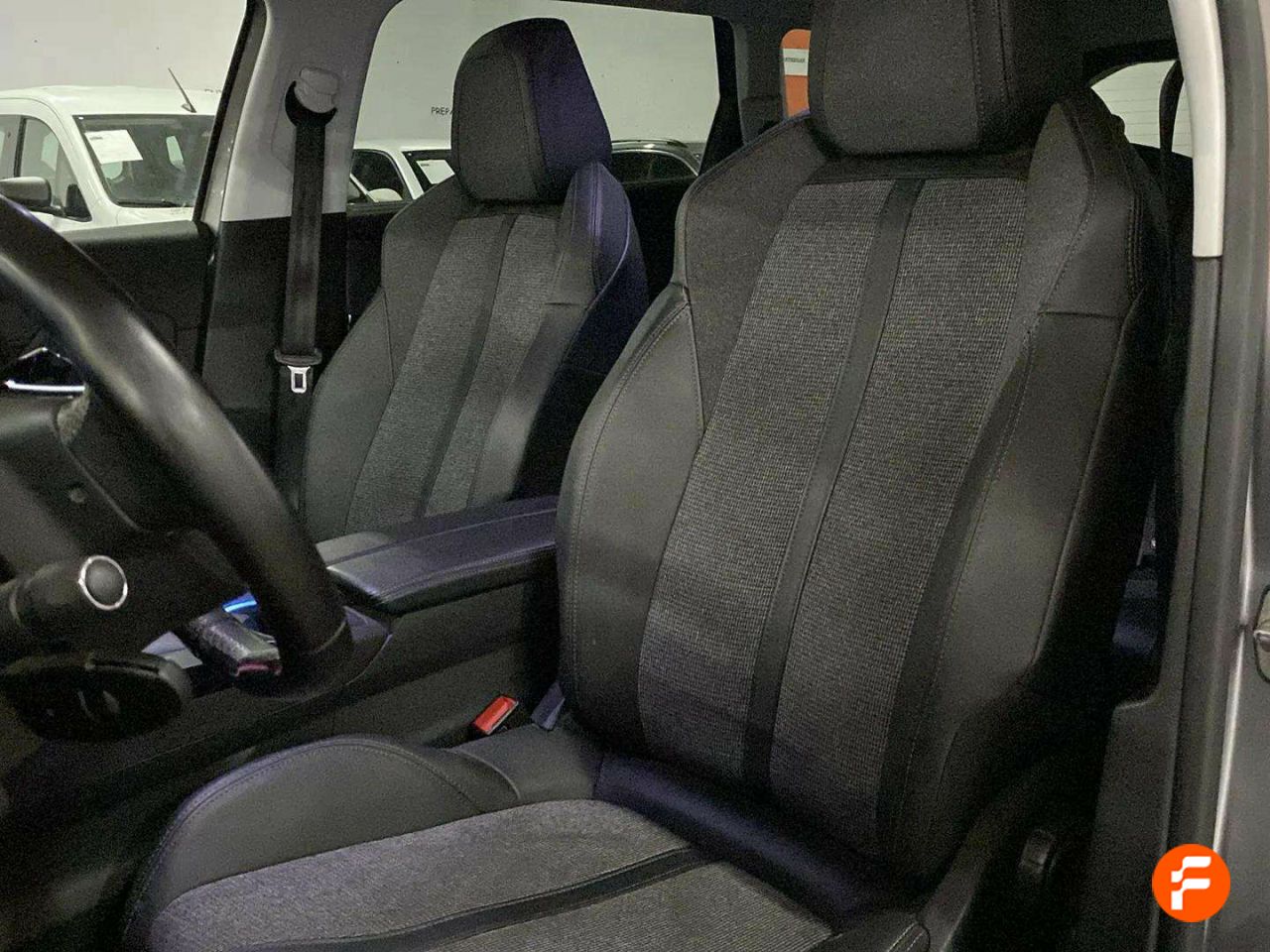 Foto Peugeot 5008 31