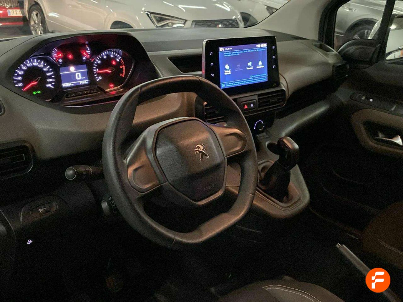 Foto Peugeot Rifter 11