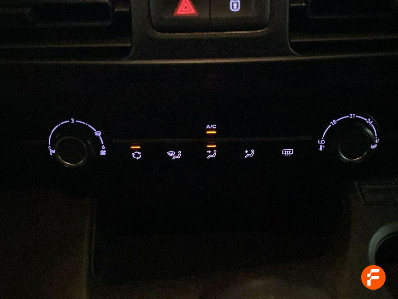 Foto Peugeot Rifter 22
