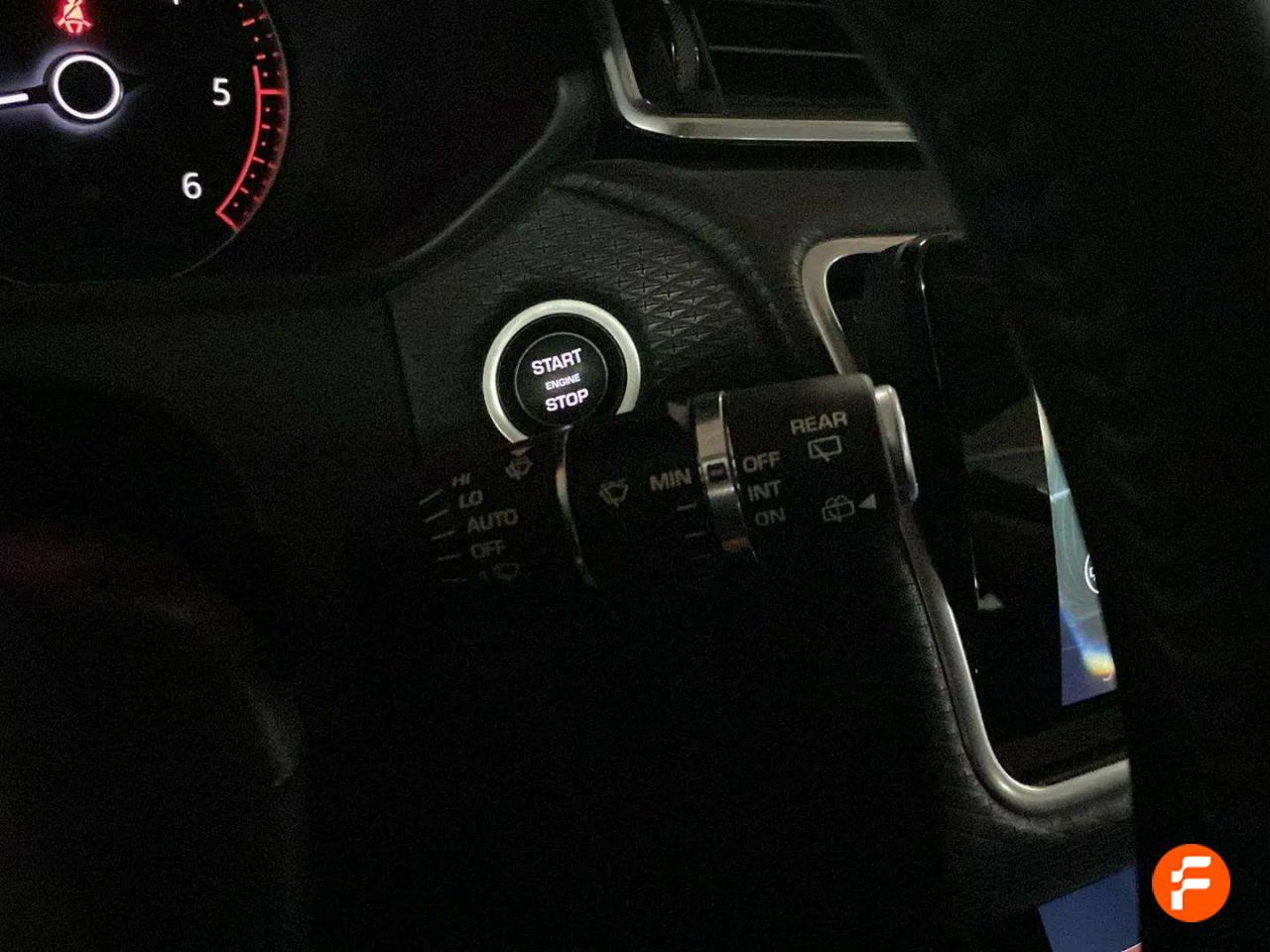 Foto Land-Rover Range Rover Velar 19
