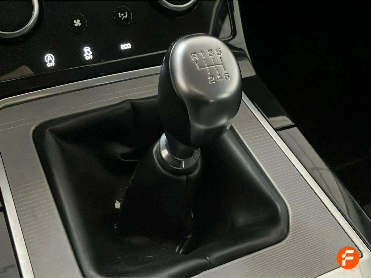 Foto Land-Rover Range Rover Evoque 18