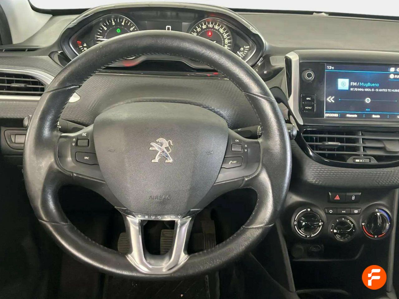 Foto Peugeot 208 12