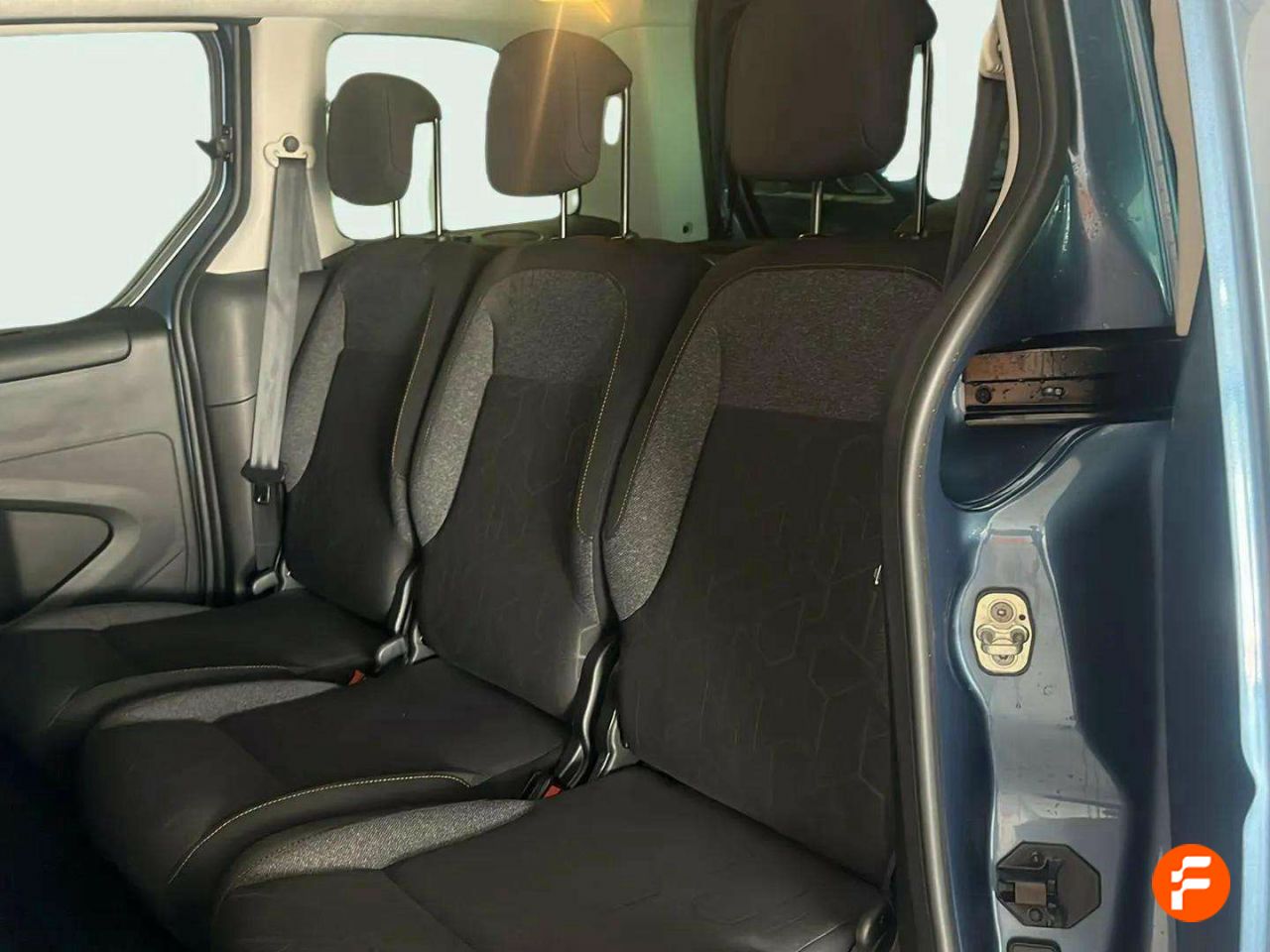 Foto Peugeot Partner 23