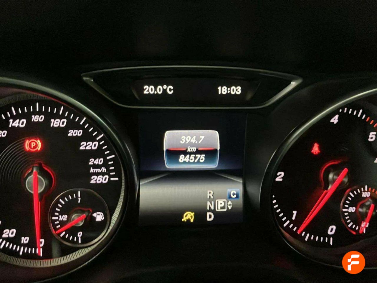Foto Mercedes-Benz Clase GLA 13