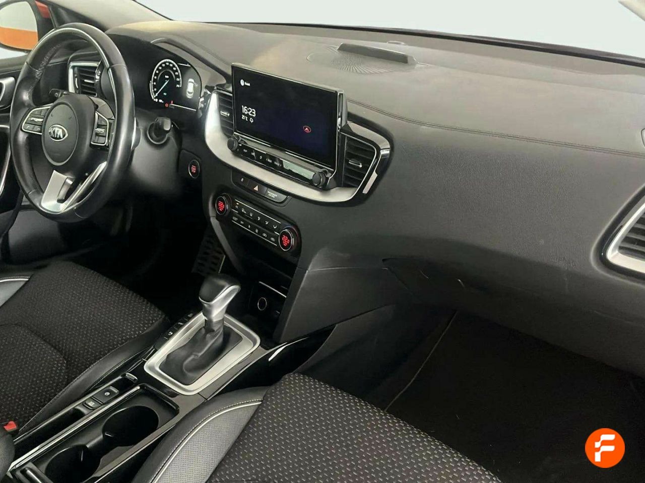 Foto Kia XCeed 10