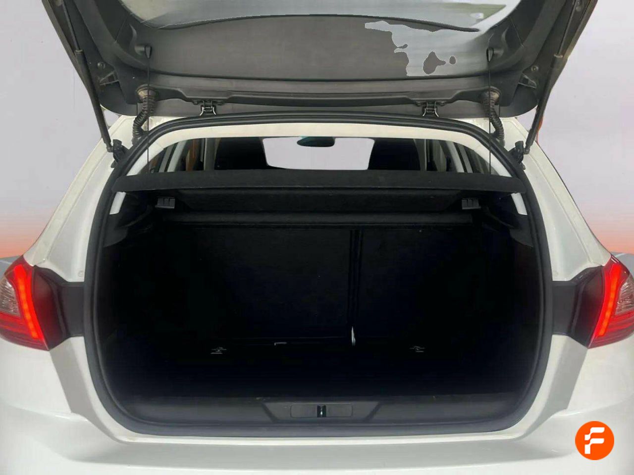 Foto Peugeot 308 8