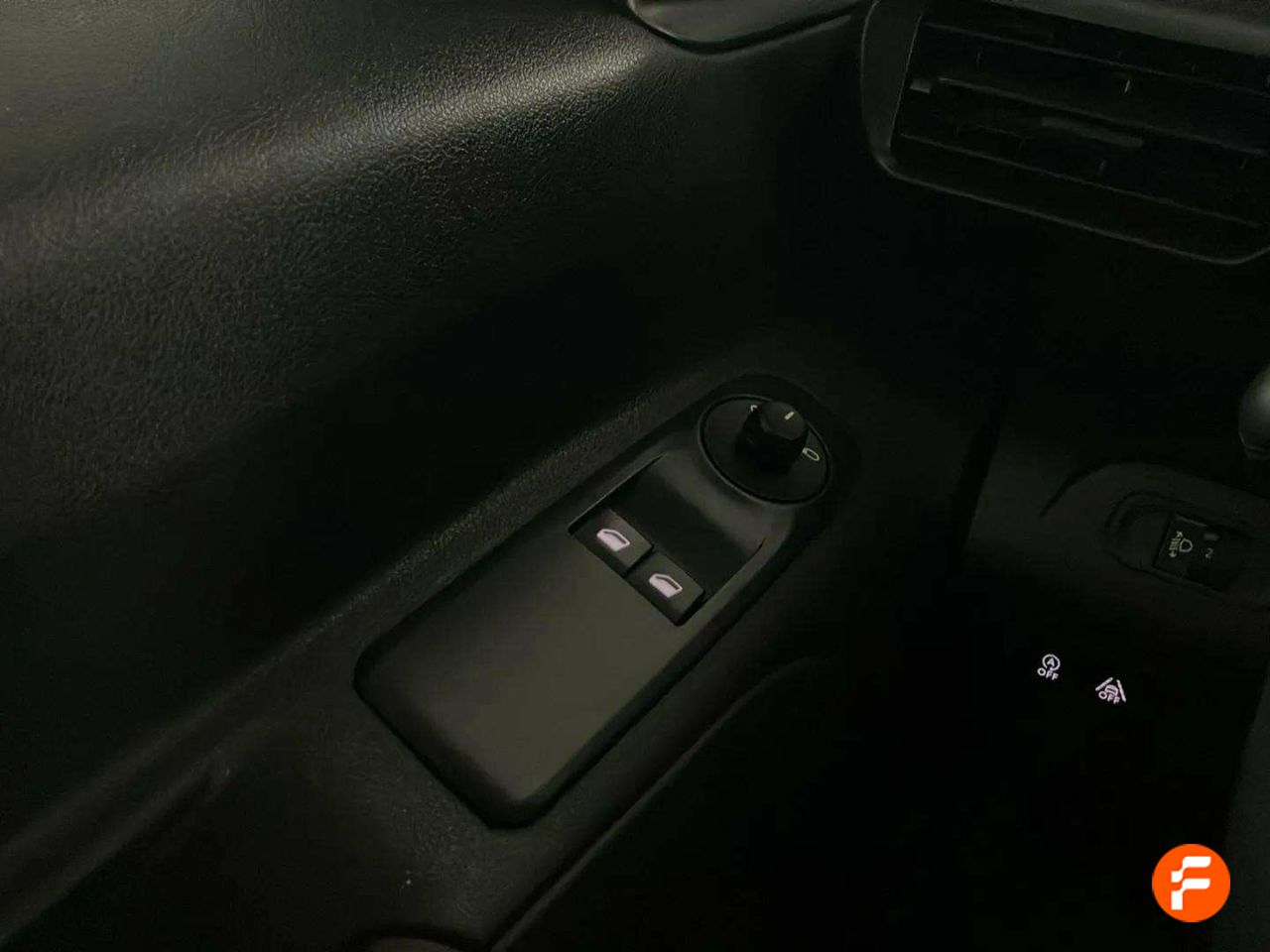 Foto Toyota Proace 19