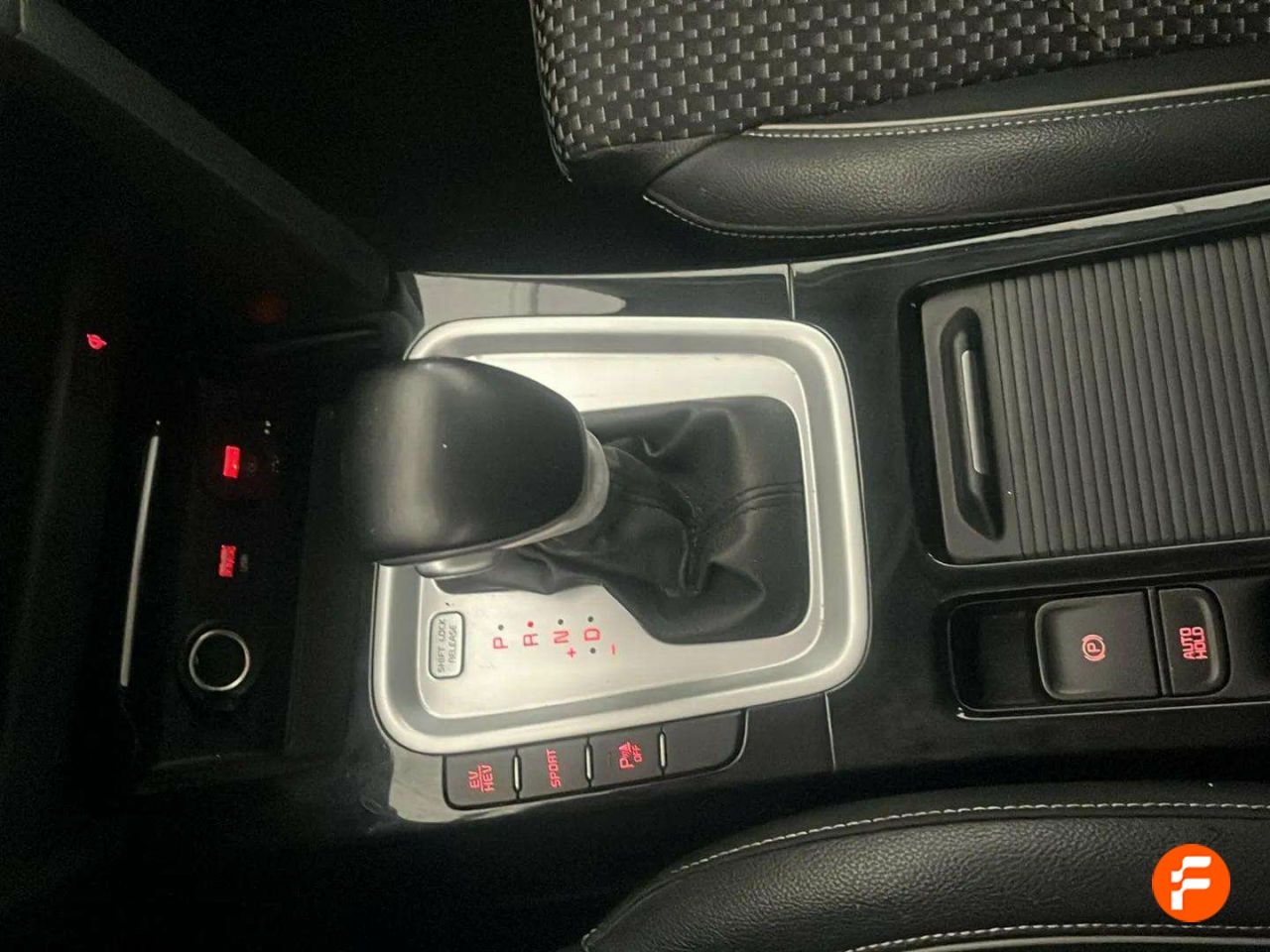 Foto Kia XCeed 19