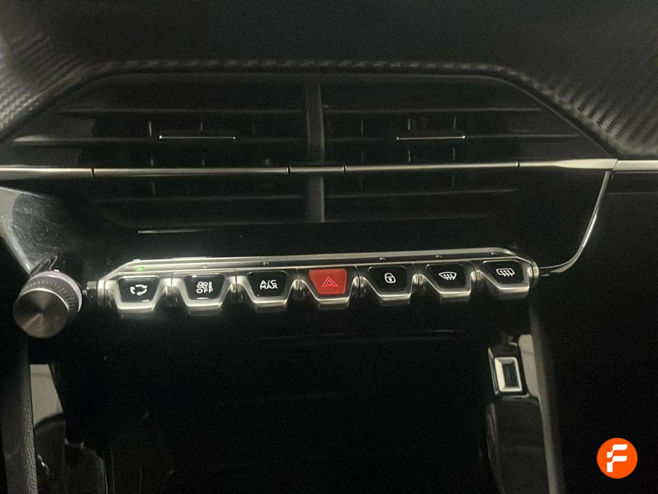 Foto Peugeot 208 17