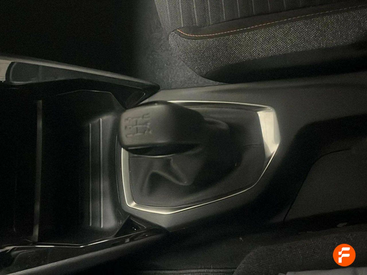 Foto Peugeot 208 18