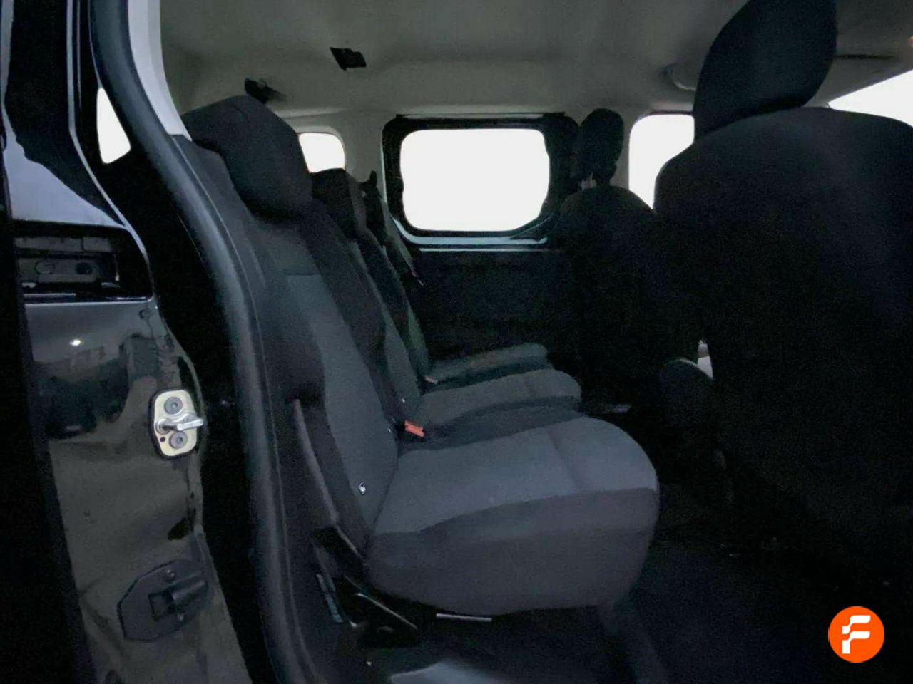 Foto Peugeot Rifter 13