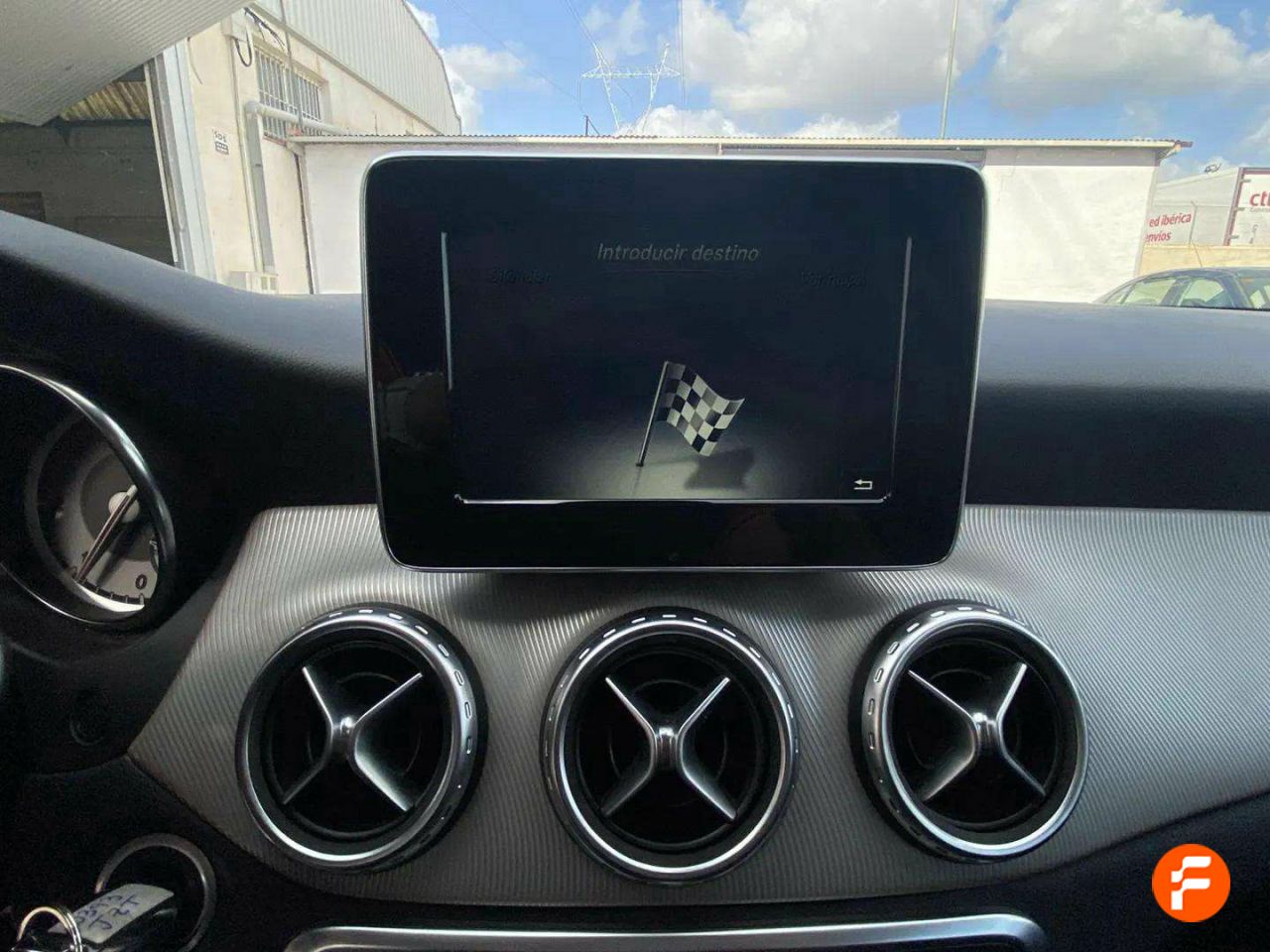 Foto Mercedes-Benz Clase GLA 10