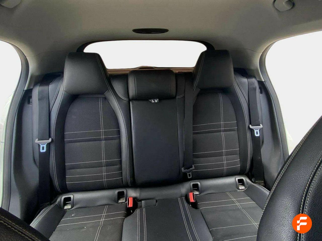 Foto Mercedes-Benz Clase GLA 17