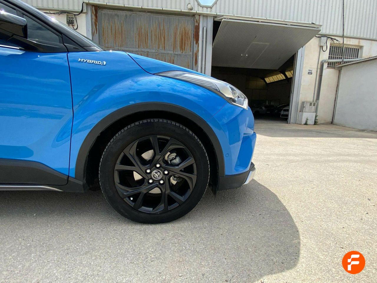 Foto Toyota C-HR 32