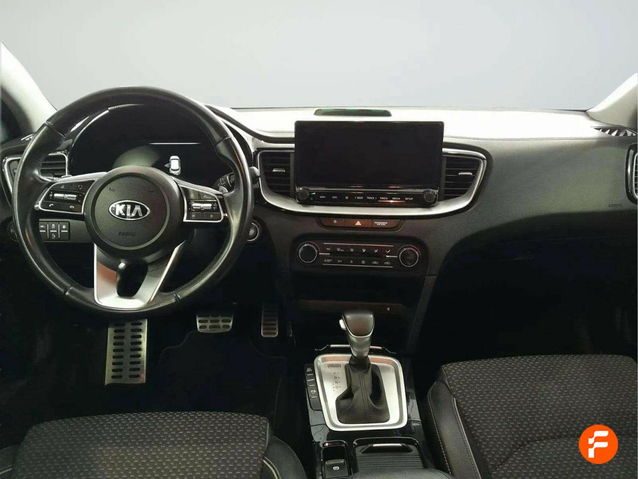 Foto Kia XCeed 7