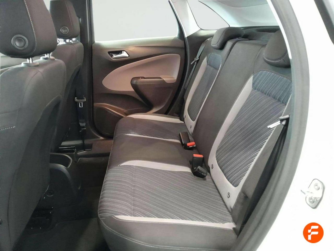 Foto Opel Crossland X 13