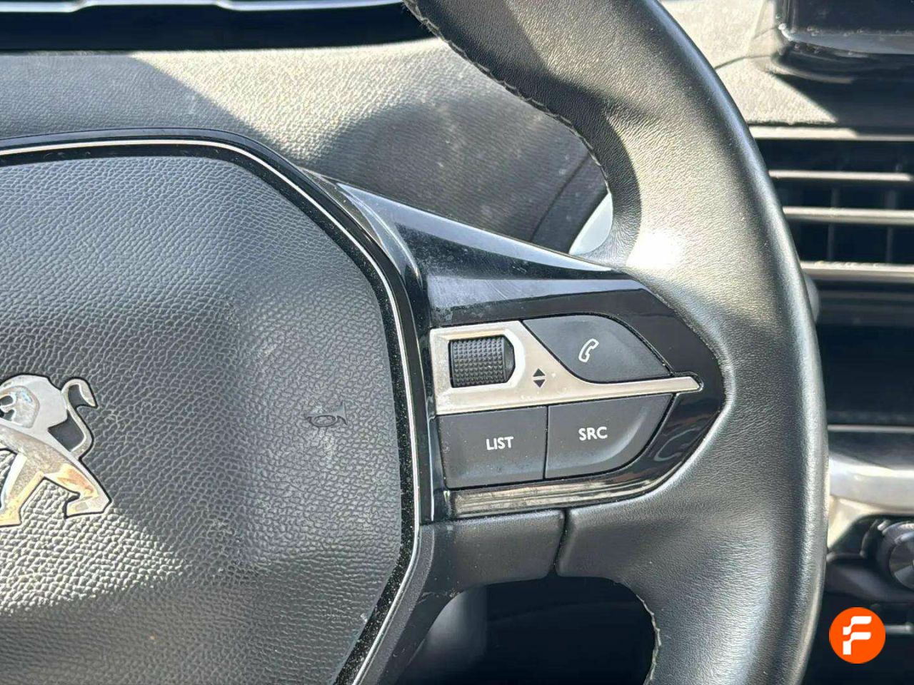 Foto Peugeot 5008 15