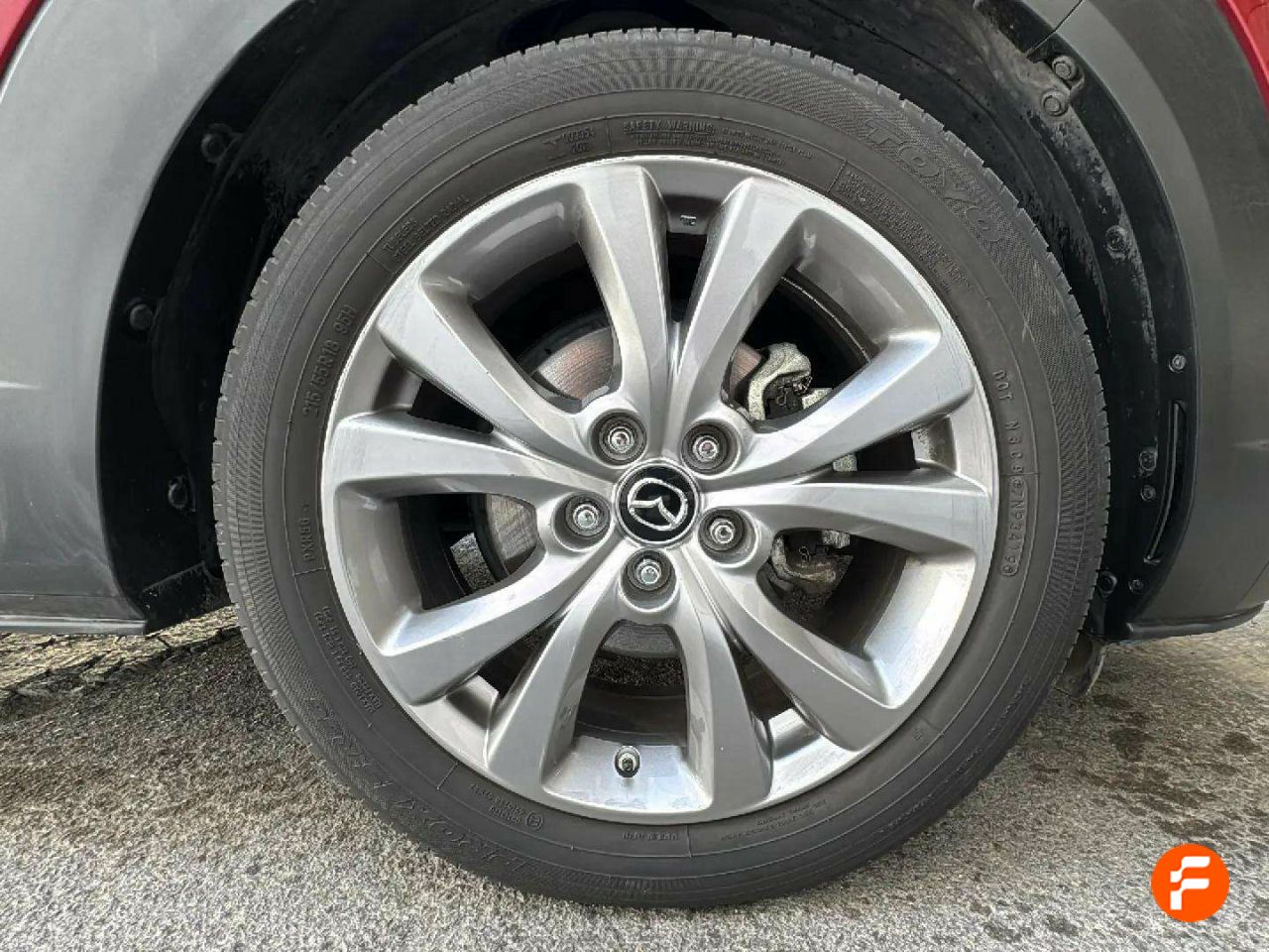 Foto Mazda CX-30 11
