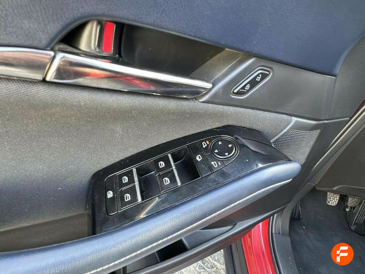 Foto Mazda CX-30 25