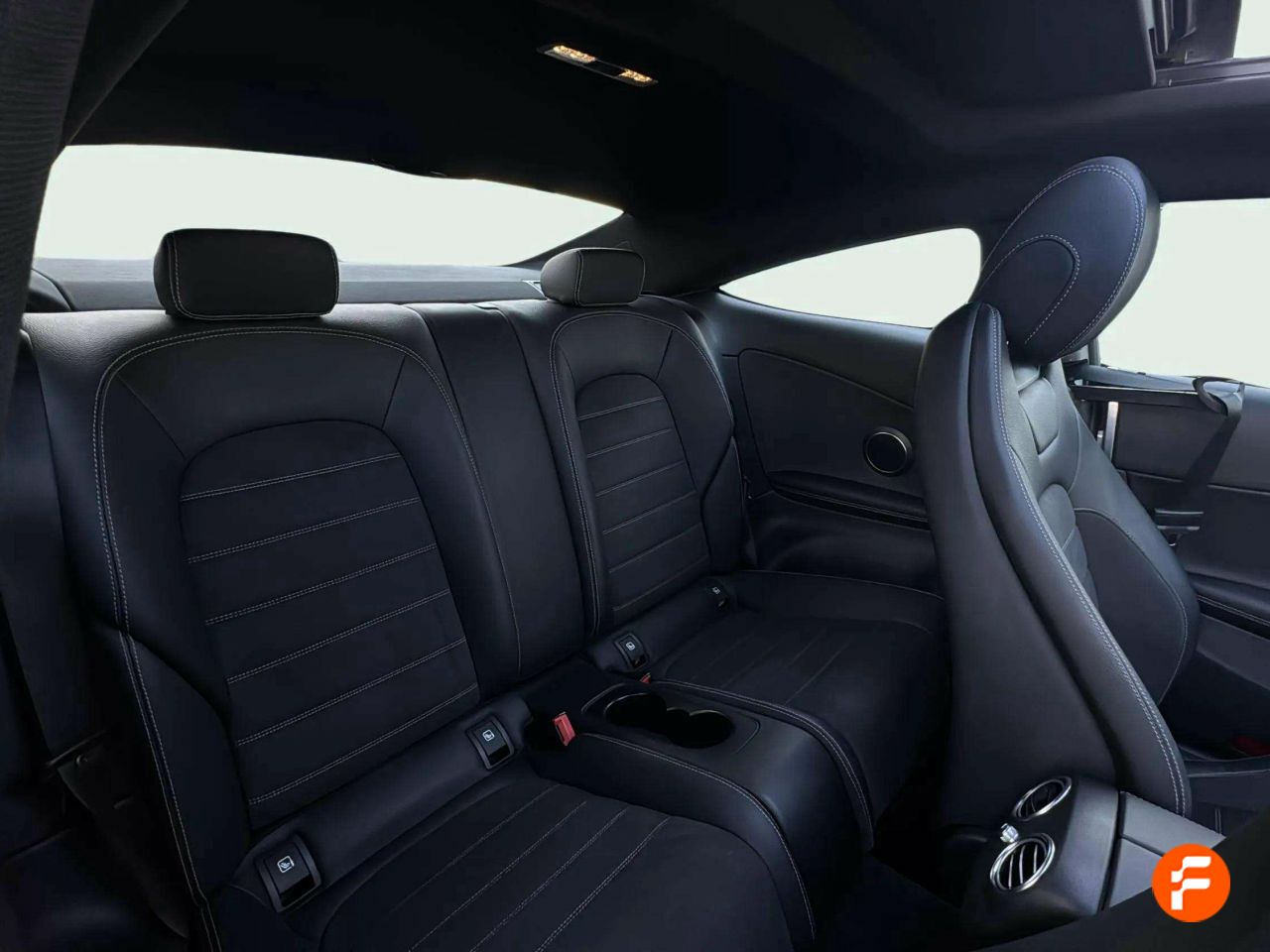Foto Mercedes-Benz Clase C 27