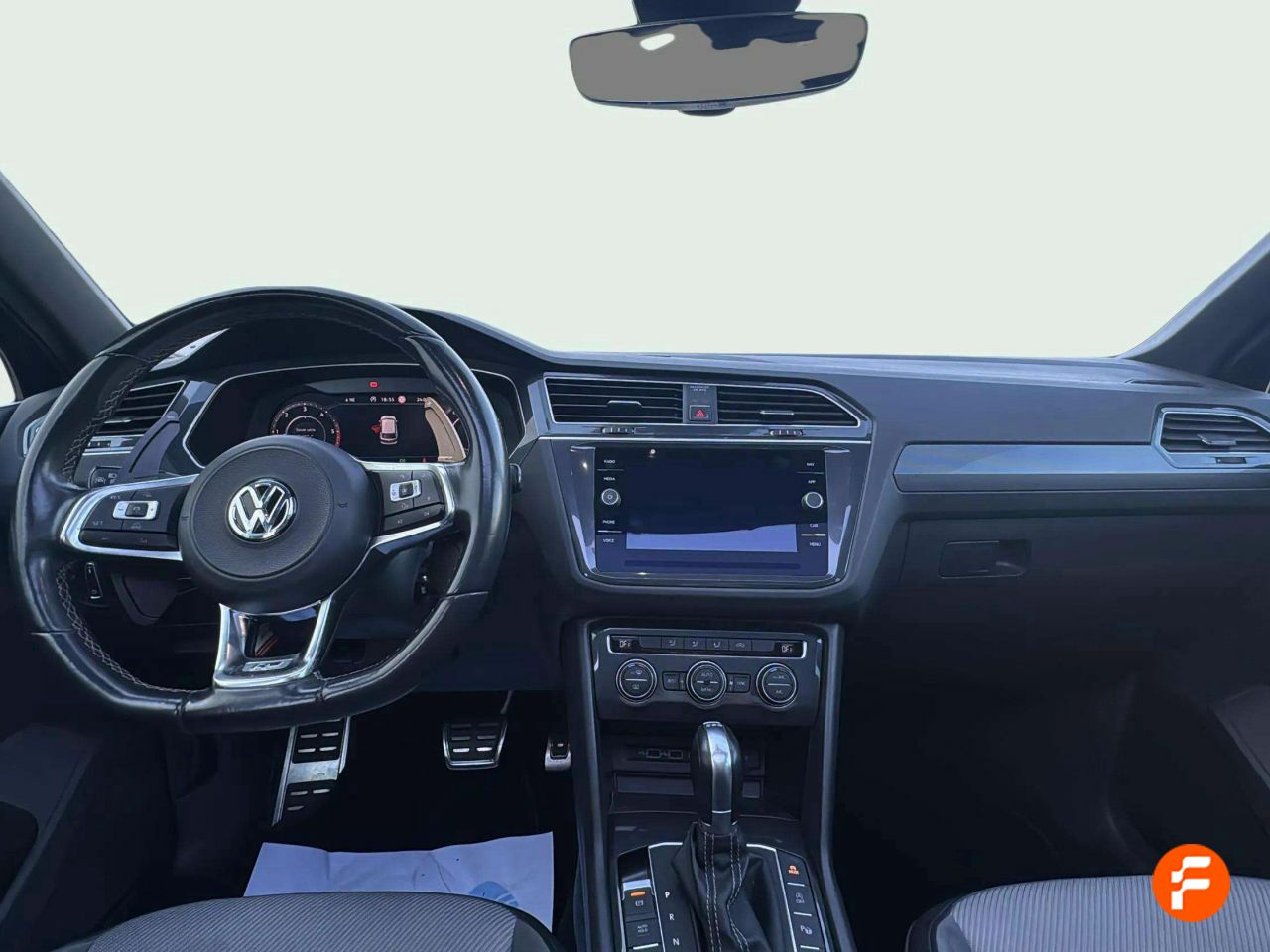 Foto Volkswagen Tiguan 16