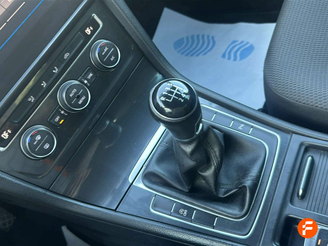 Foto Volkswagen Golf 21