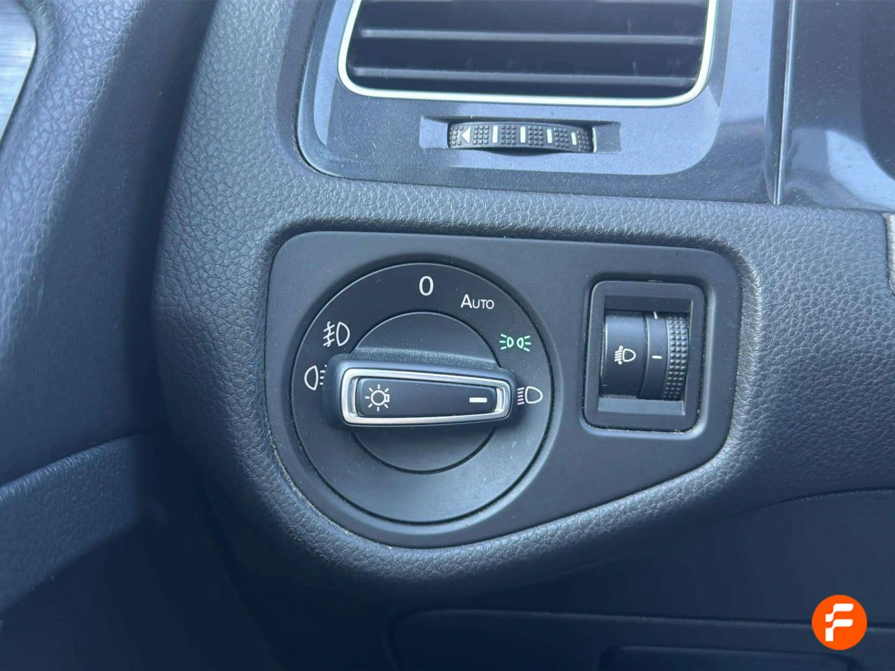 Foto Volkswagen Golf 22