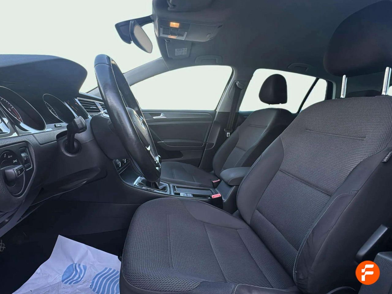 Foto Volkswagen Golf 23