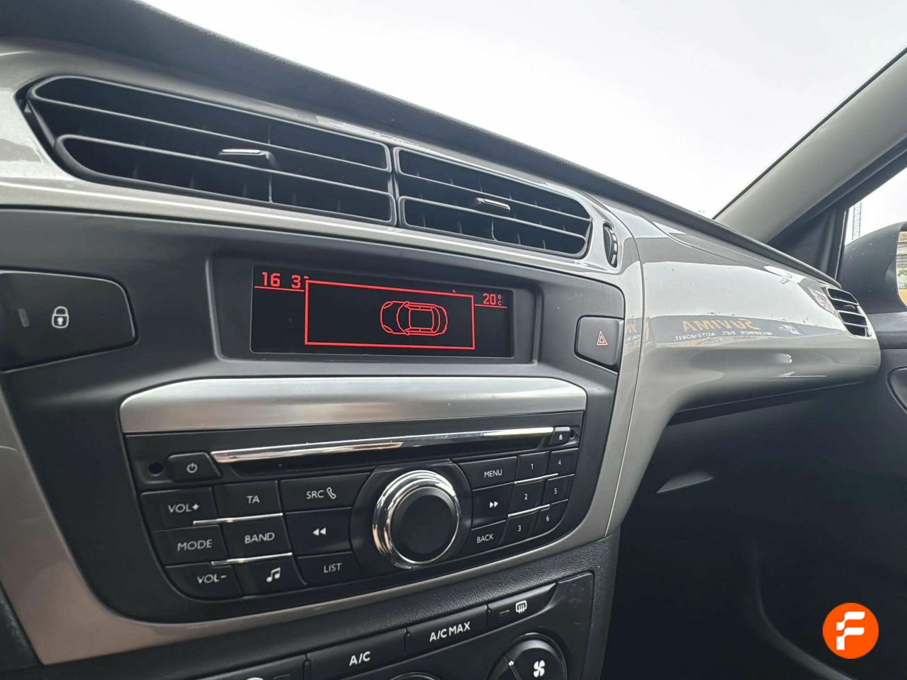 Foto Citroën C-Elysèe 19