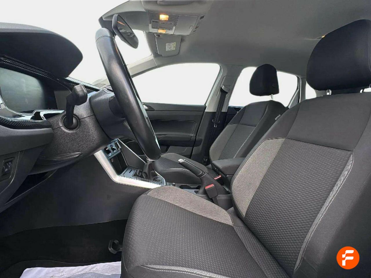 Foto Volkswagen Polo 23