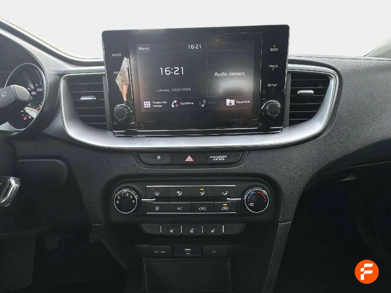 Foto Kia XCeed 18