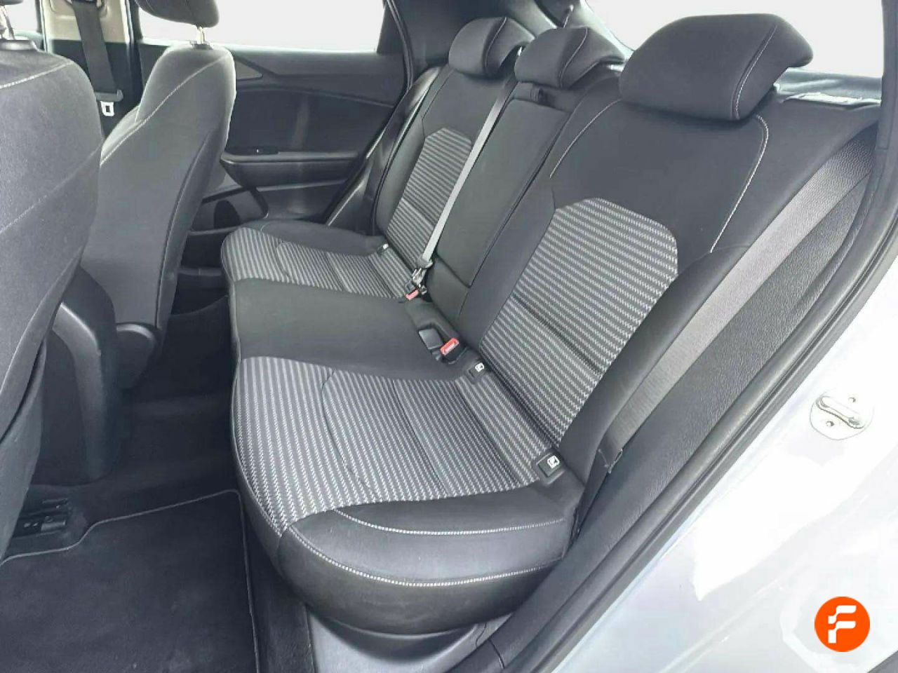 Foto Kia XCeed 25
