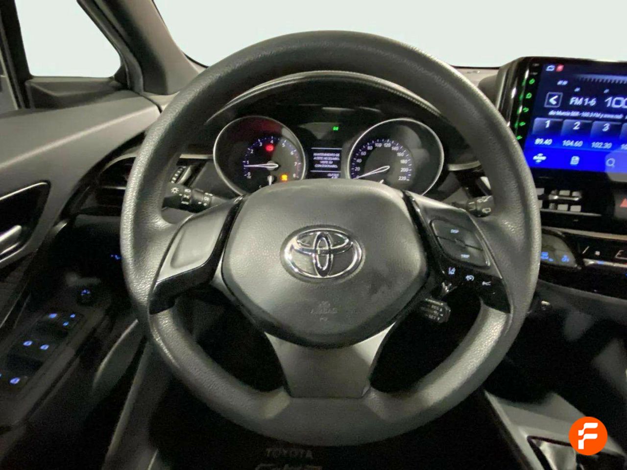 Foto Toyota C-HR 10