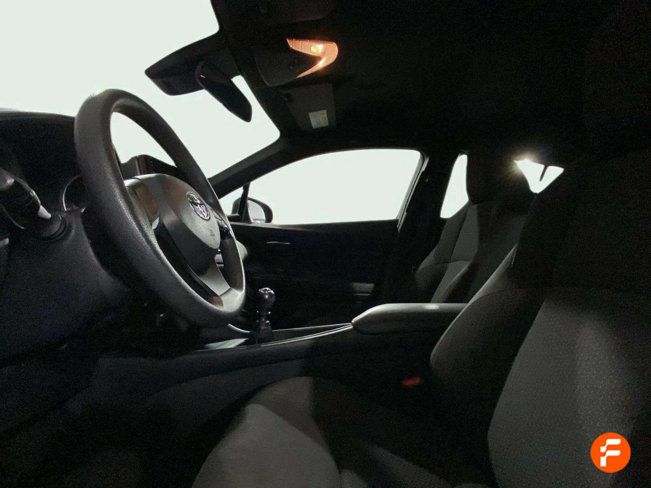 Foto Toyota C-HR 14