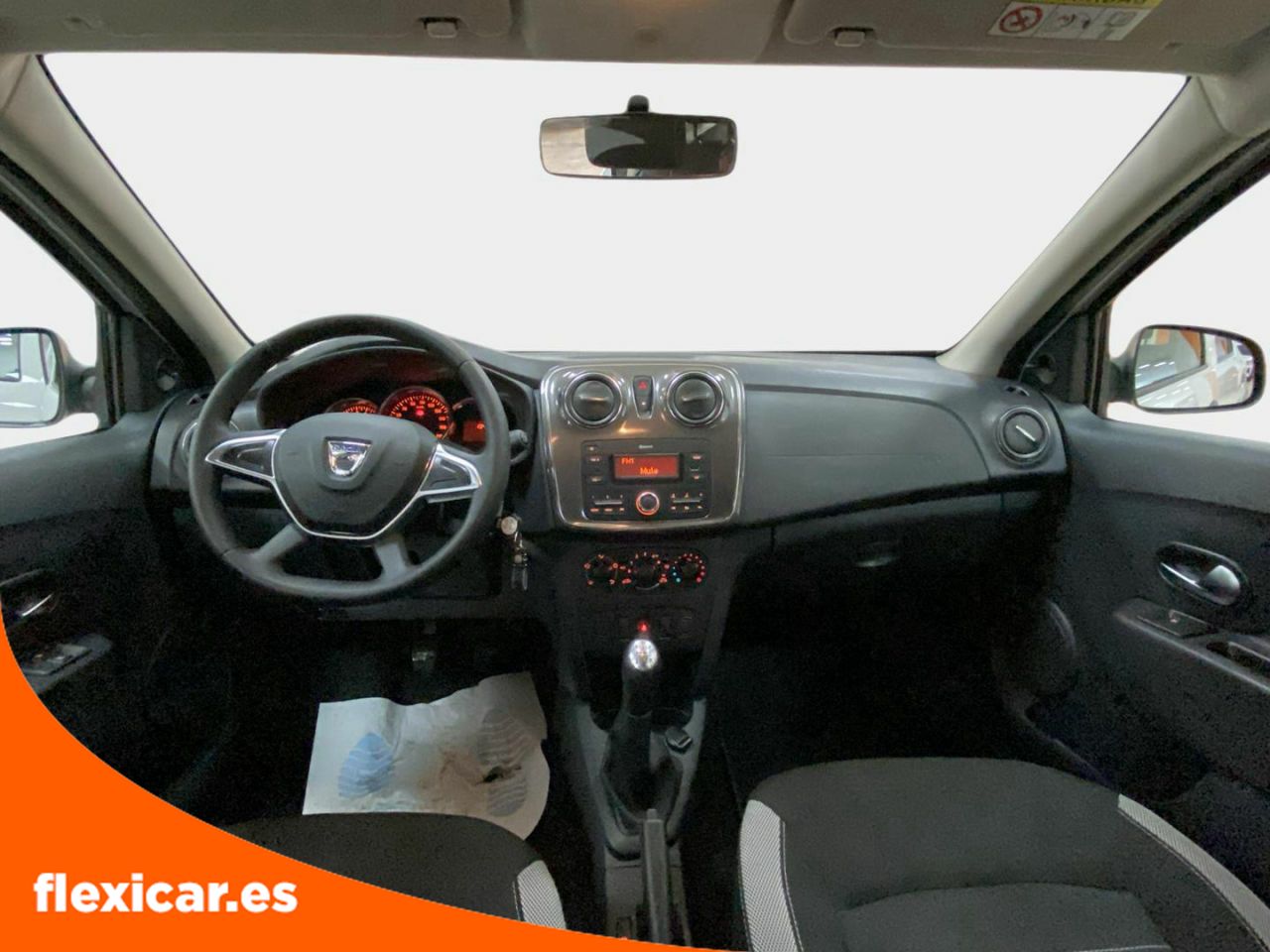 Foto Dacia Sandero 16