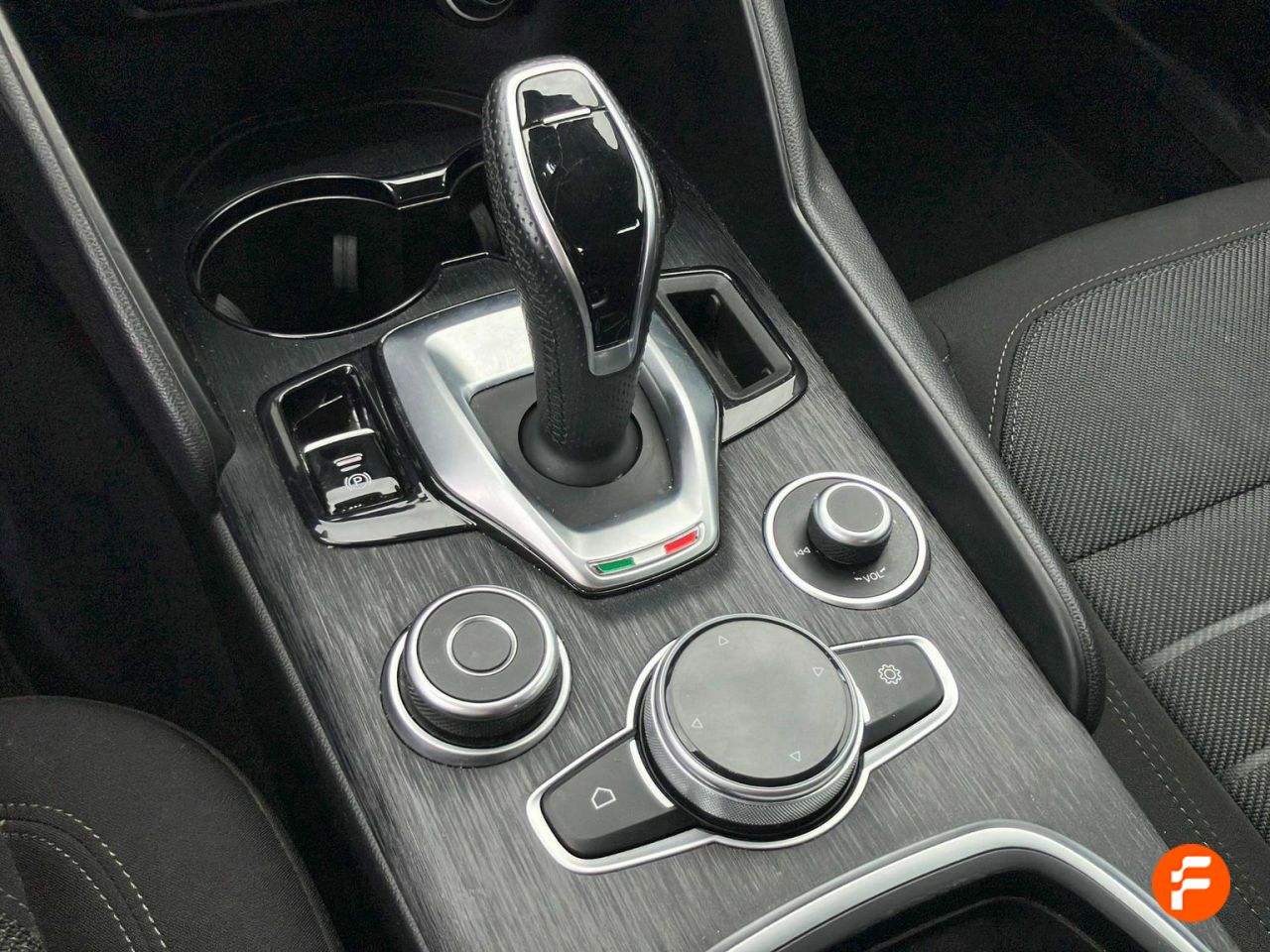 Foto Alfa Romeo Giulia 15