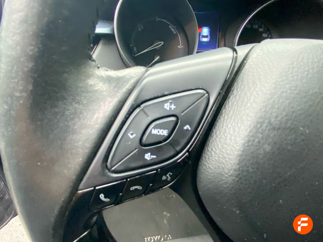 Foto Toyota C-HR 12