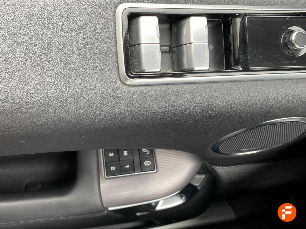 Foto Land-Rover Range Rover Sport 21