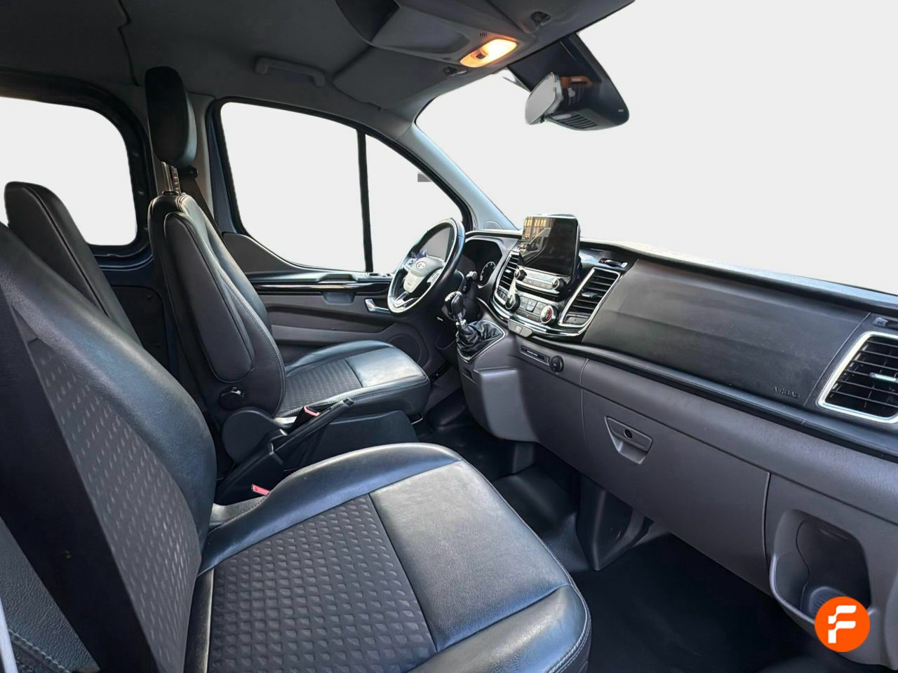 Foto Ford Tourneo Custom 20