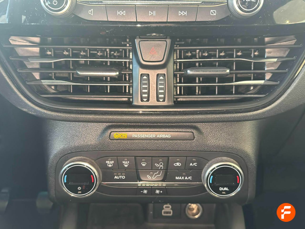 Foto Ford Kuga 16