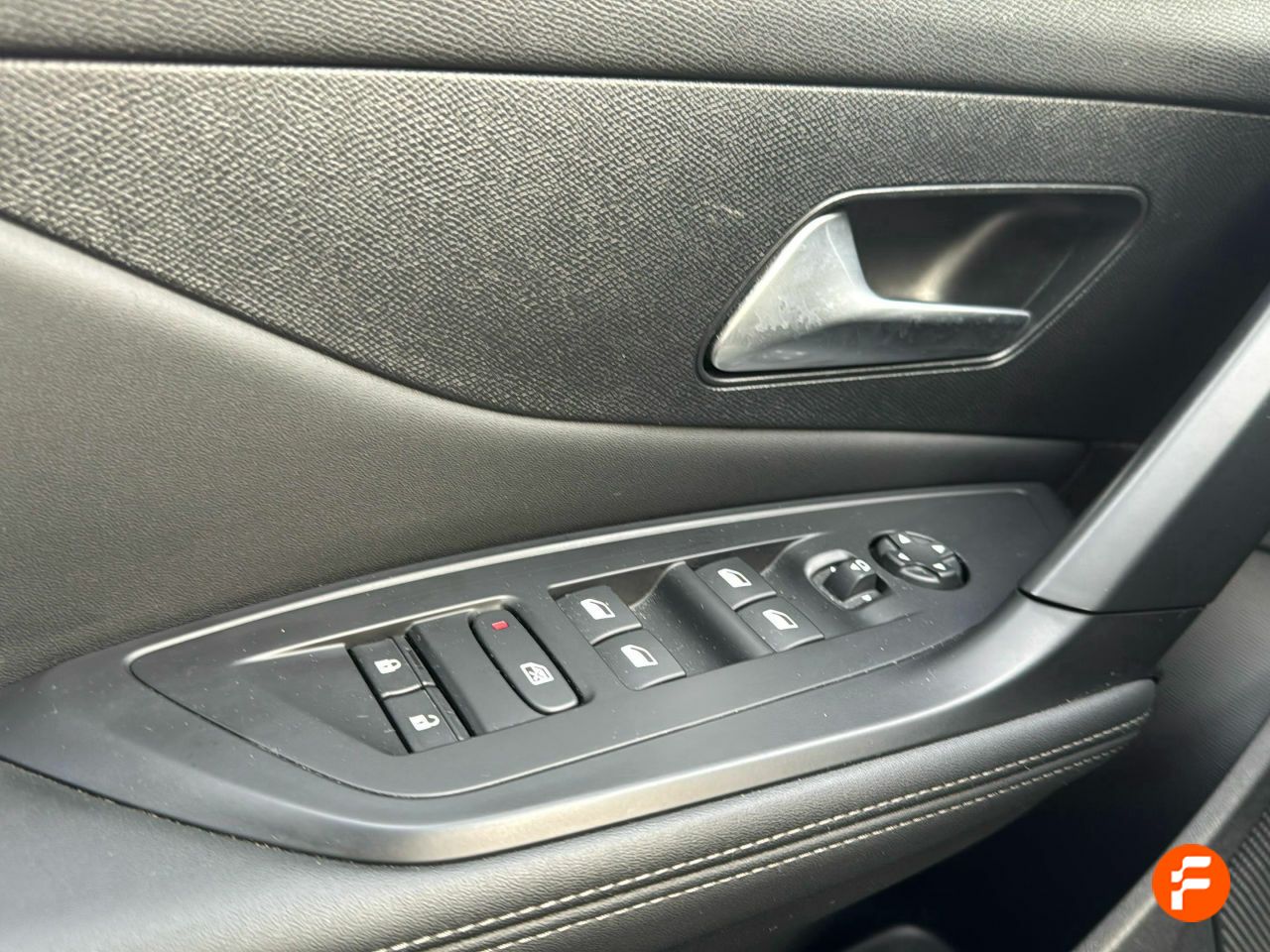 Foto Peugeot 308 11