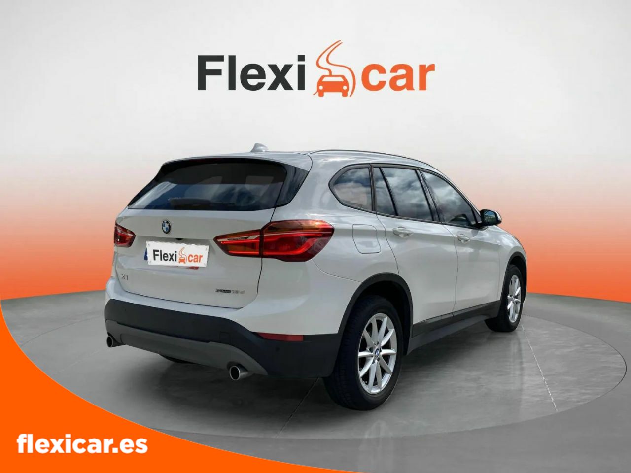 Foto BMW X1 9