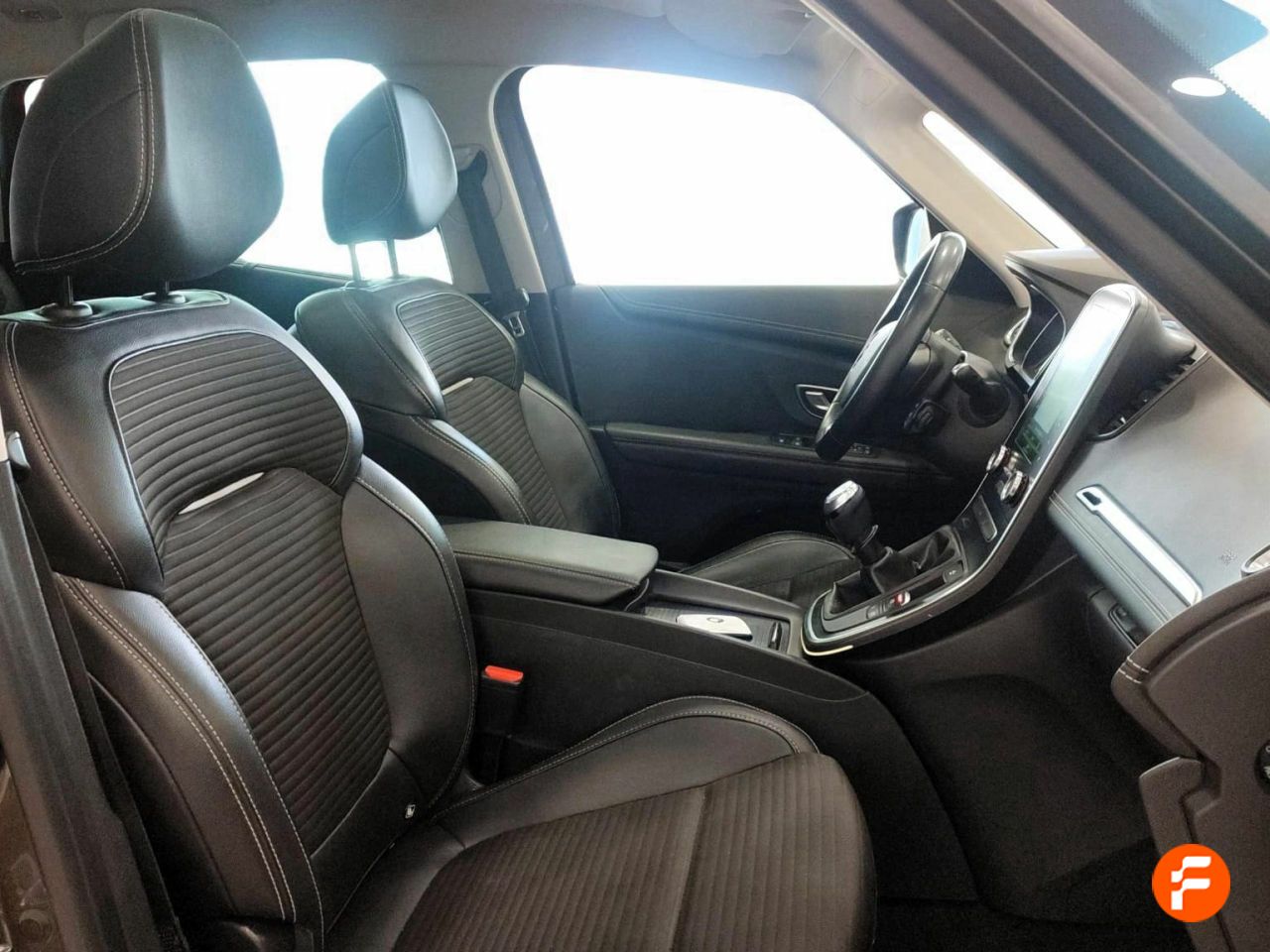 Foto Renault Grand Scénic 24