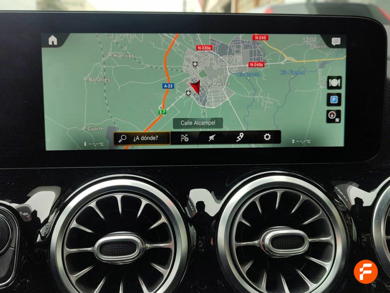Foto Mercedes-Benz Clase GLA 15
