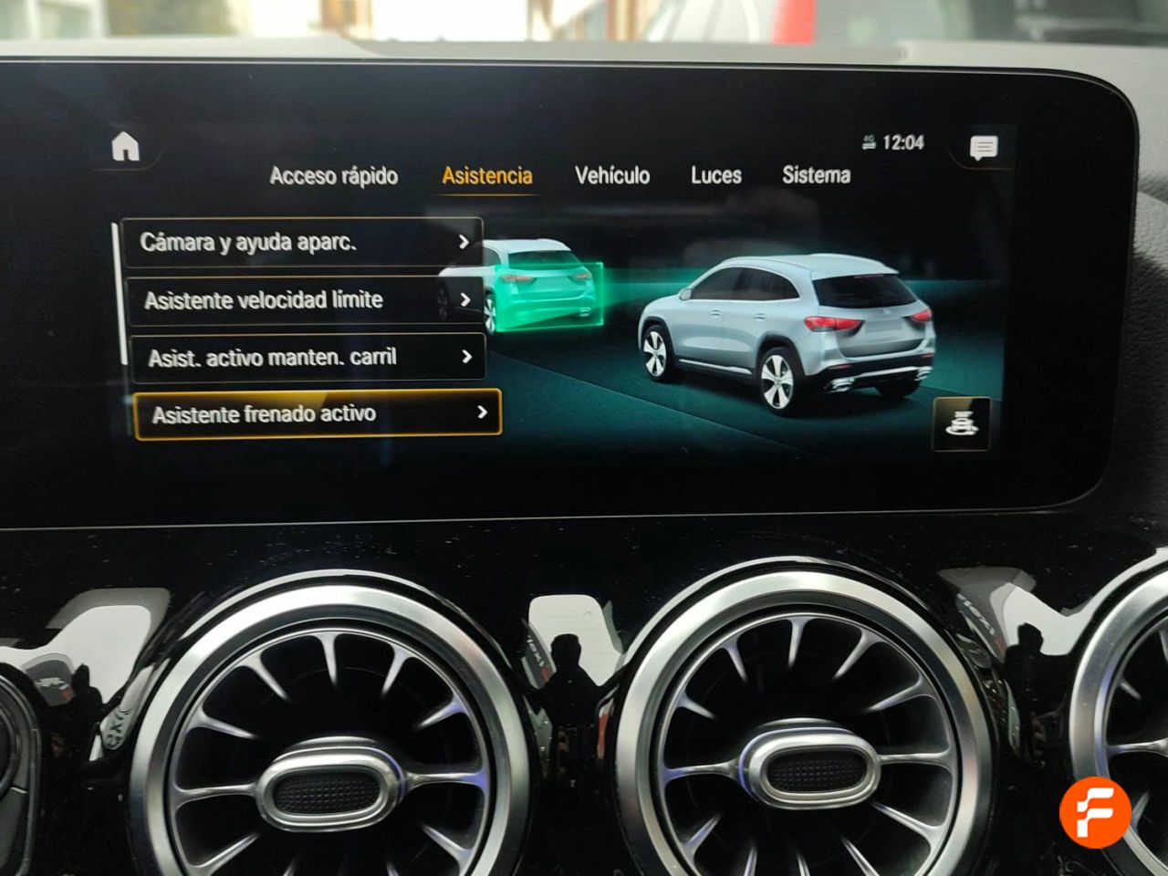 Foto Mercedes-Benz Clase GLA 18