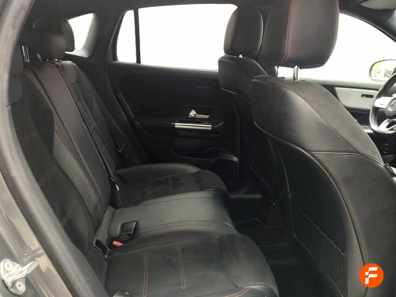 Foto Mercedes-Benz Clase GLA 26