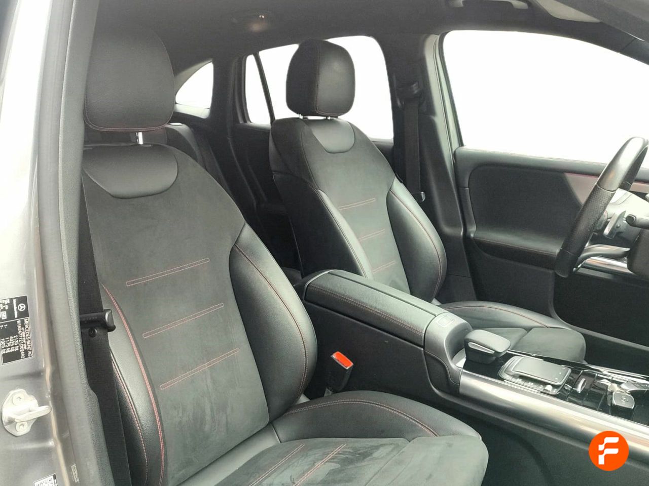 Foto Mercedes-Benz Clase GLA 27