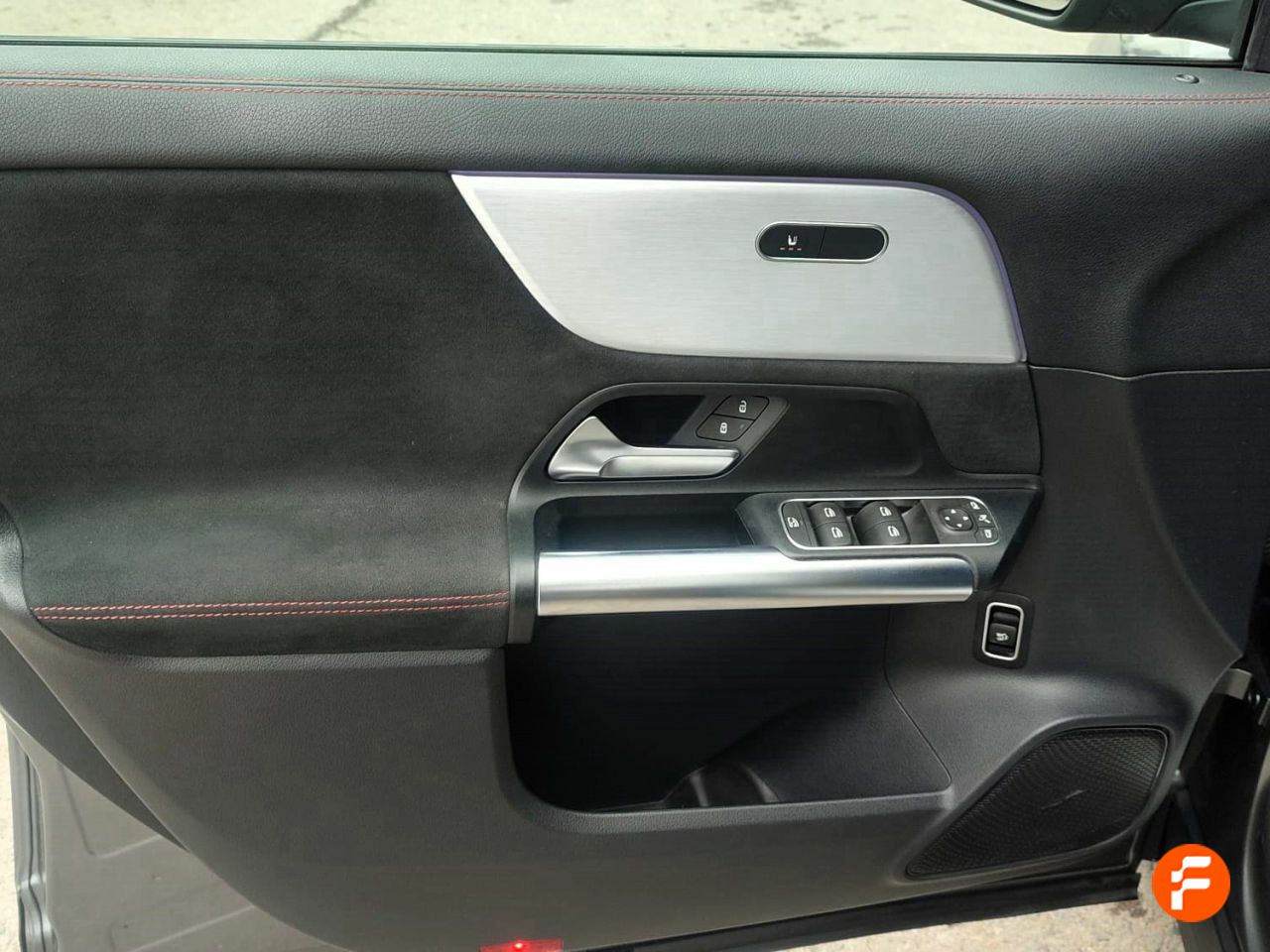 Foto Mercedes-Benz Clase GLA 28