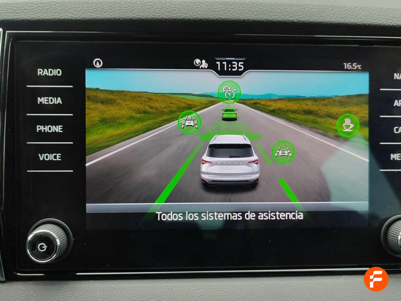 Foto Skoda Karoq 19